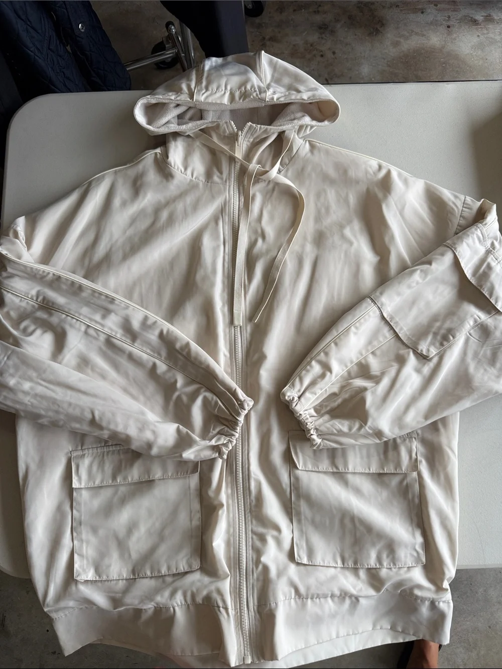 Vintage Alo Yoga reversible legion jacket Cream Hooded Zip Jacket, like new!
